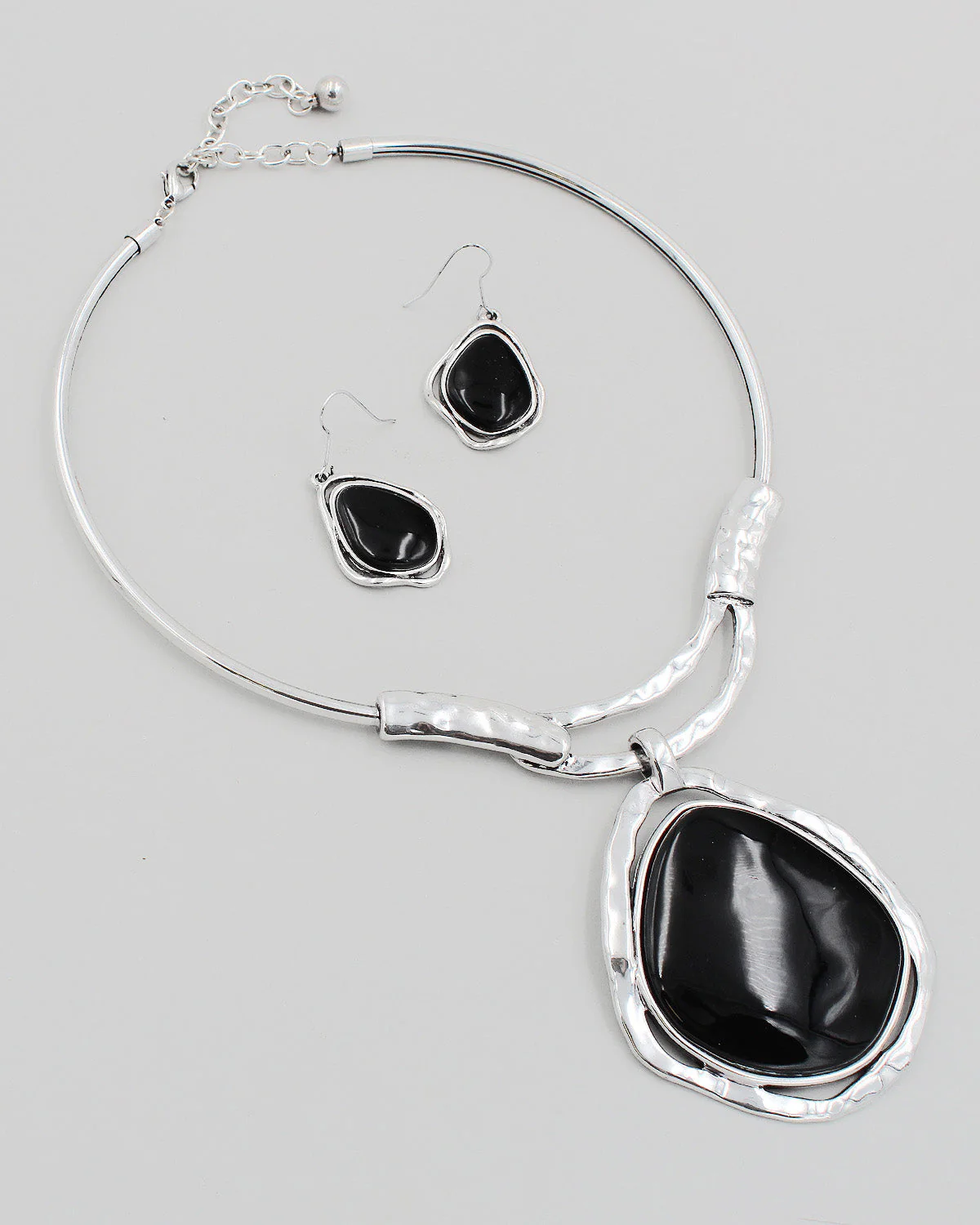 Center Stone Pendant Choker Set - Image 6